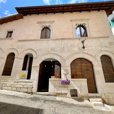 Le Cancelle - Residenza D'epoca Bed & Breakfast LʼAquila