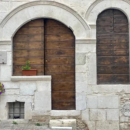 Le Cancelle - Residenza D'epoca LʼAquila